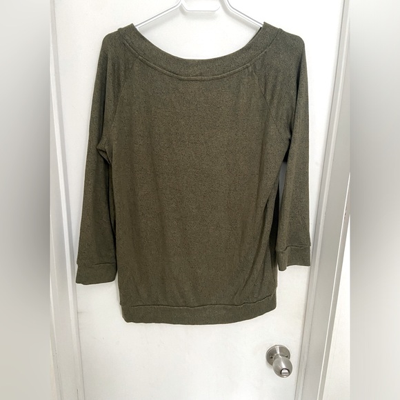 Brushed Knit Top 3/4 Sleeves Olive green - Picture 7 of 8